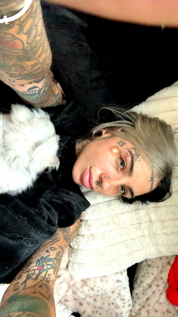 cruellamorganxo image ~ Altpins