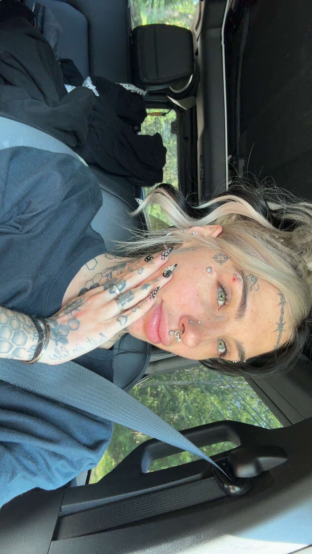 cruellamorganxo snapchat image archive image