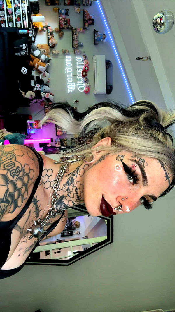 cruellamorganxo image ~ Altpins