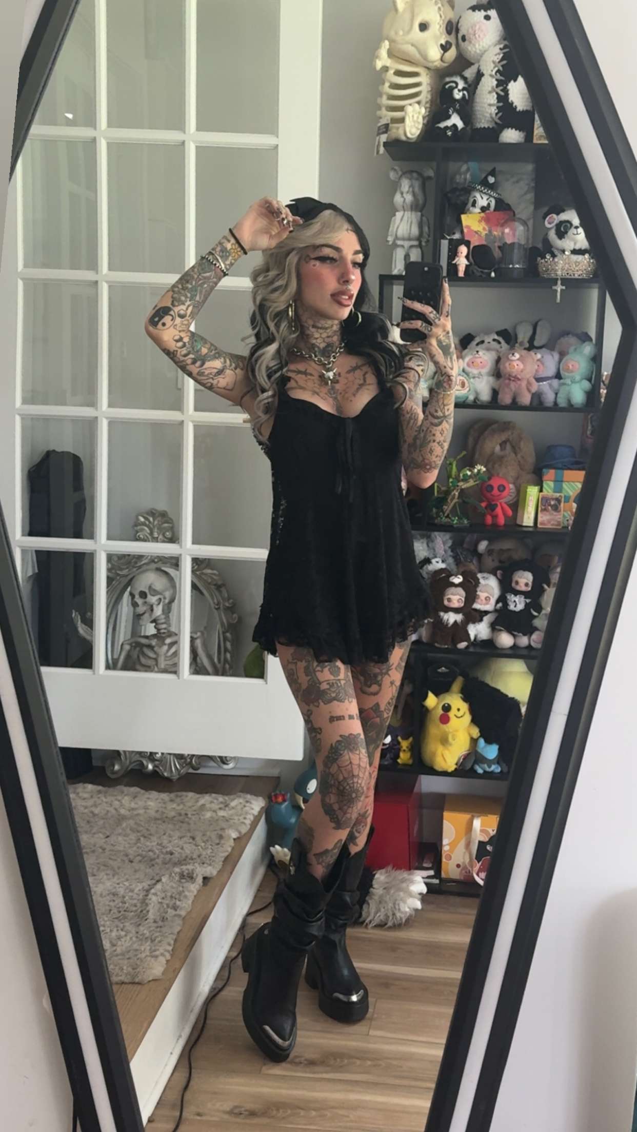 cruellamorganxo snapchat image archive image