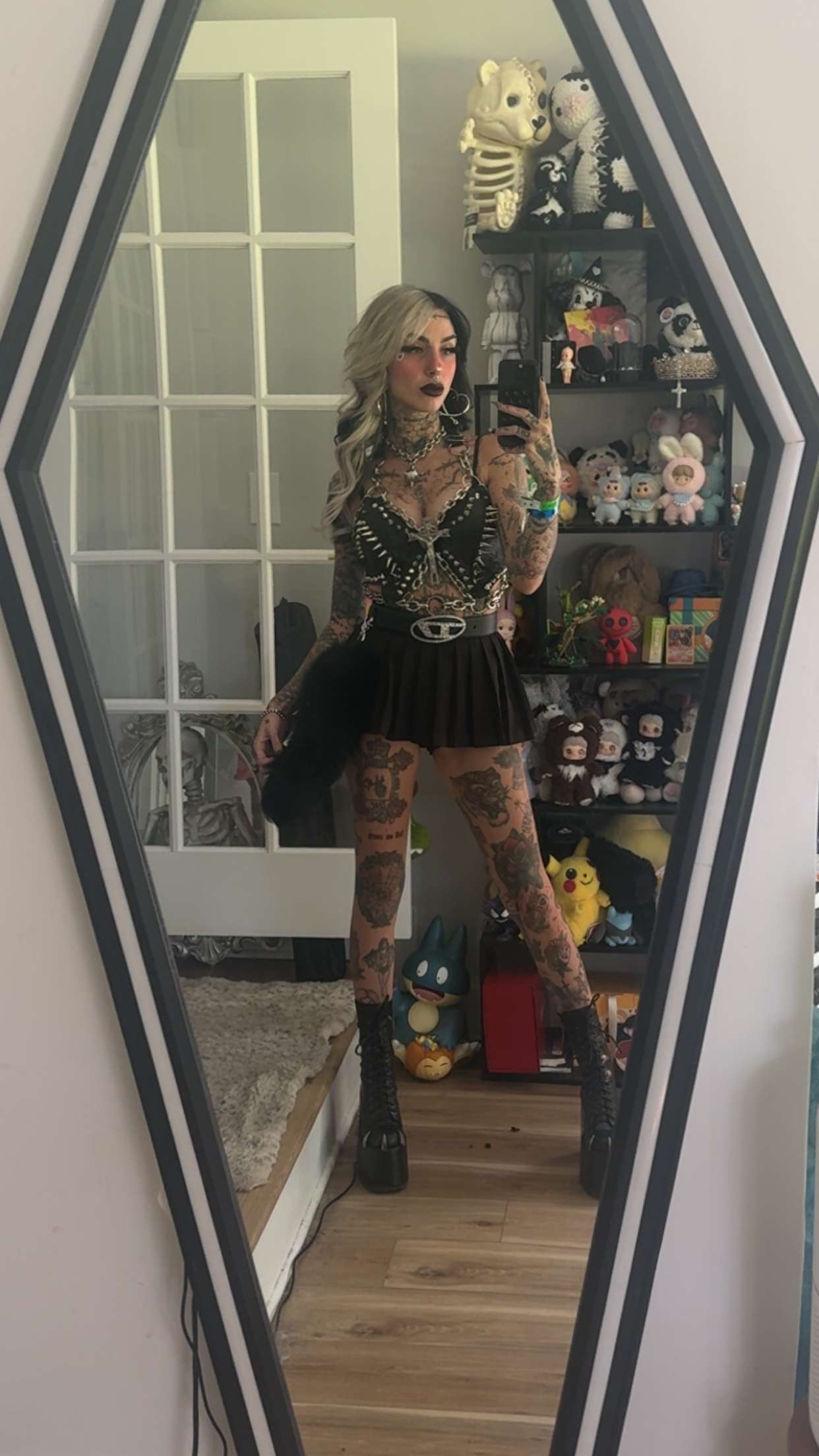 cruellamorganxo snapchat image archive image