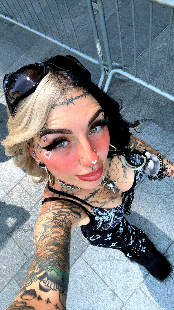 cruellamorganxo image ~ Altpins