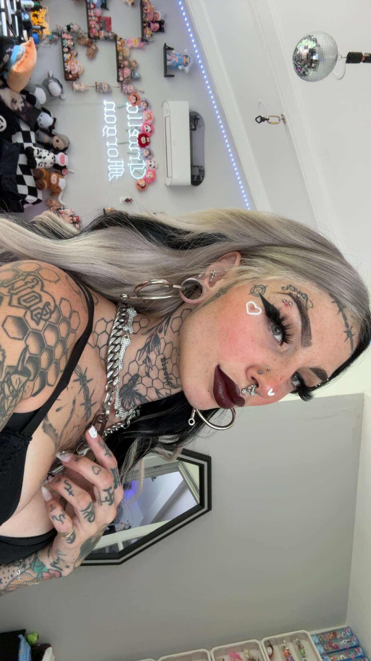 cruellamorganxo snapchat image archive image