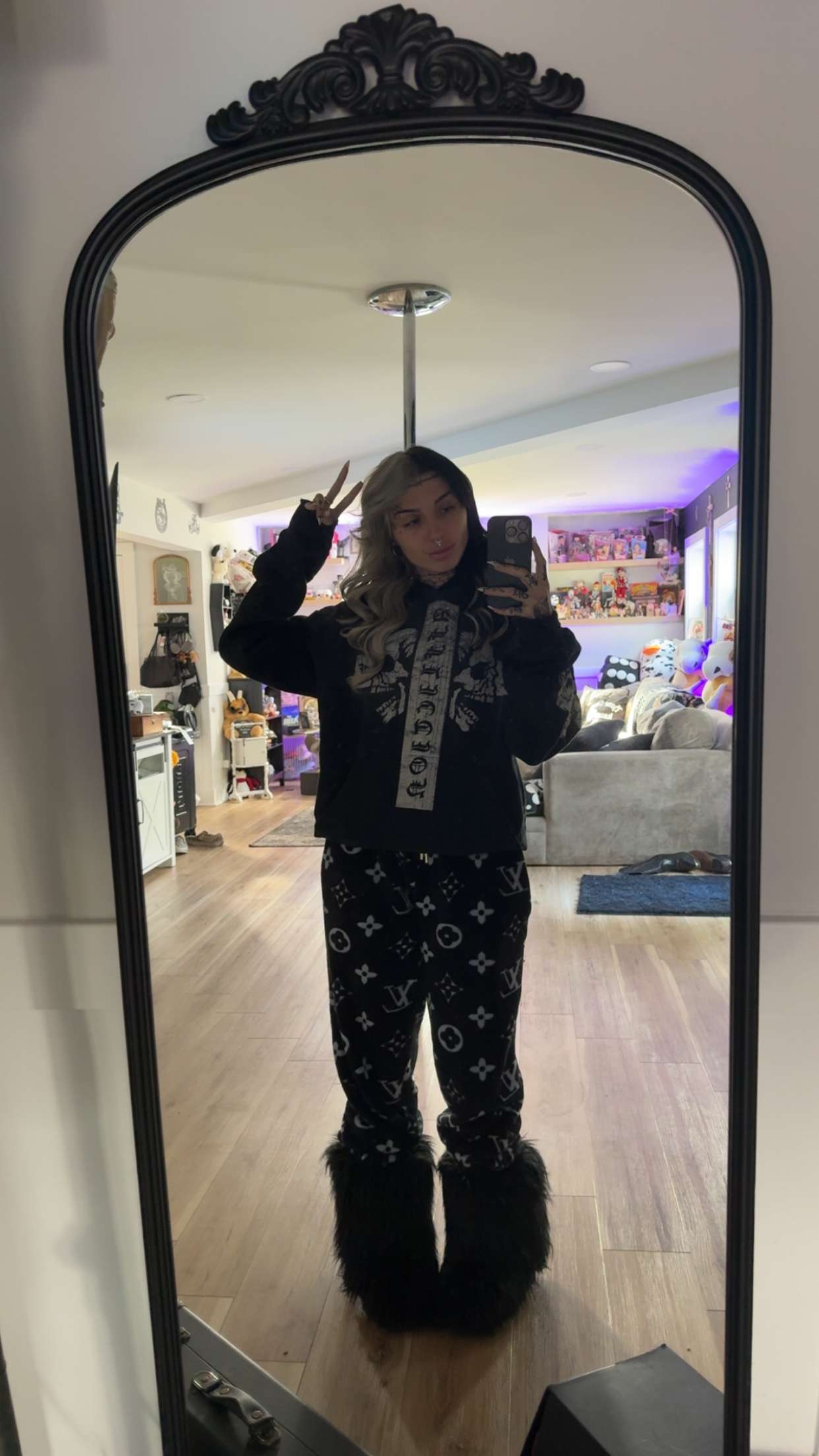 cruellamorganxo snapchat image archive image