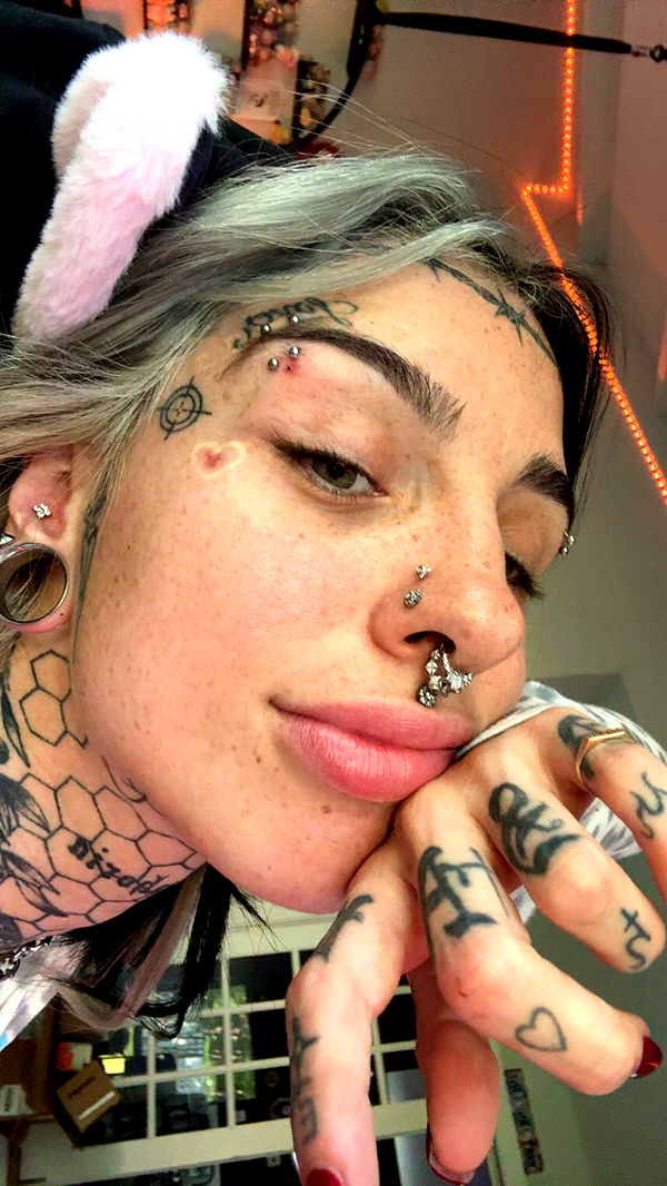 cruellamorganxo image ~ Altpins