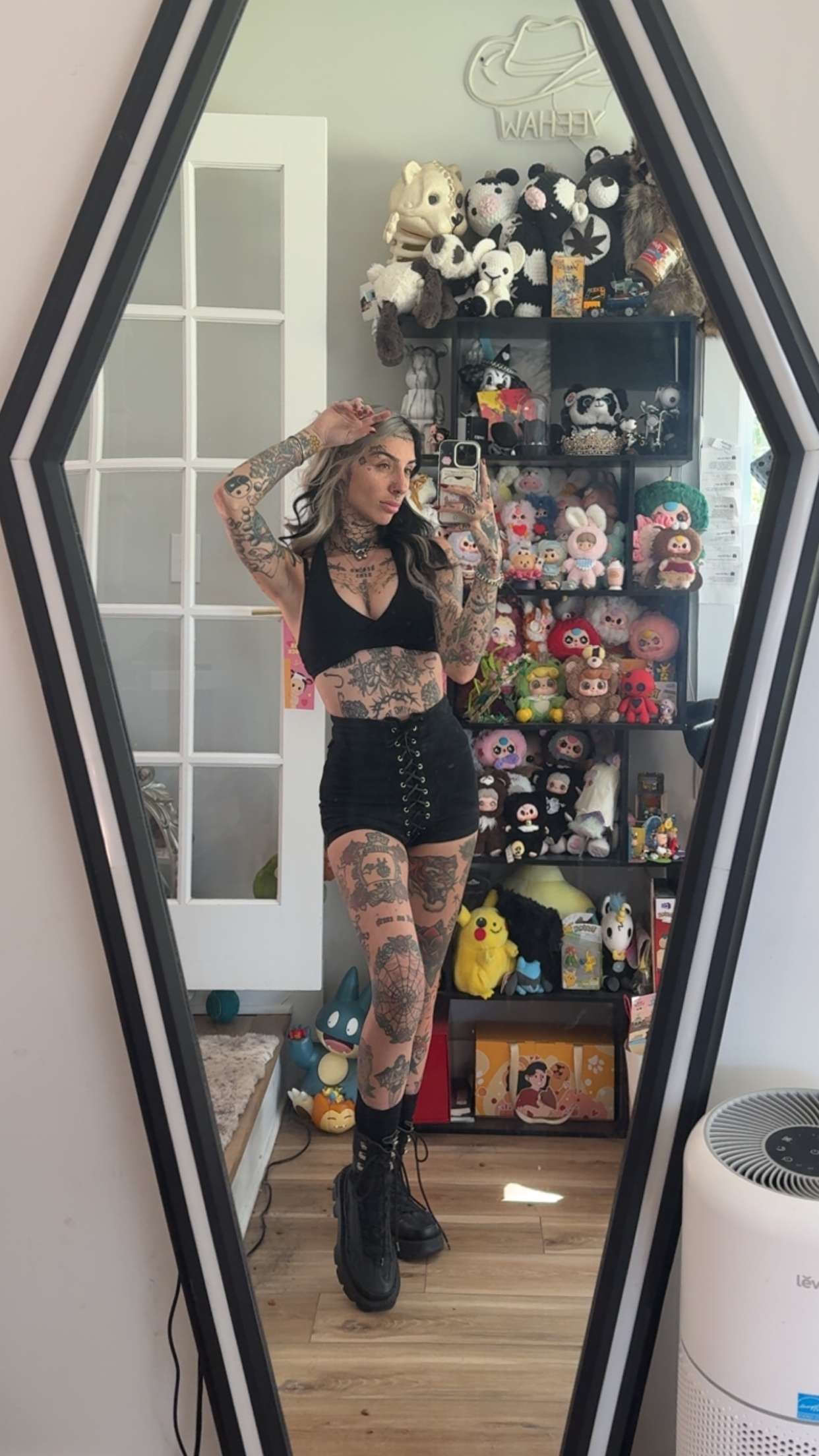 cruellamorganxo snapchat image archive image