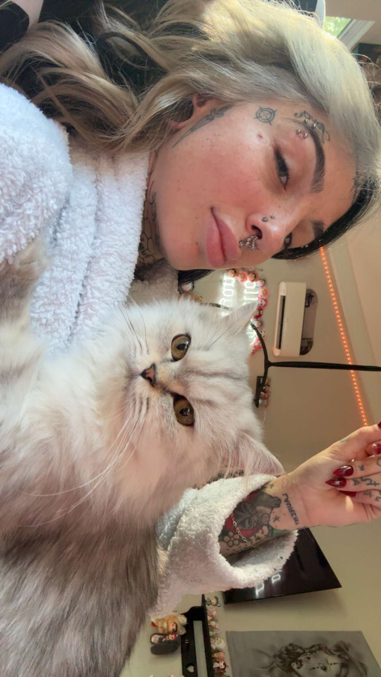 cruellamorganxo snapchat image archive image