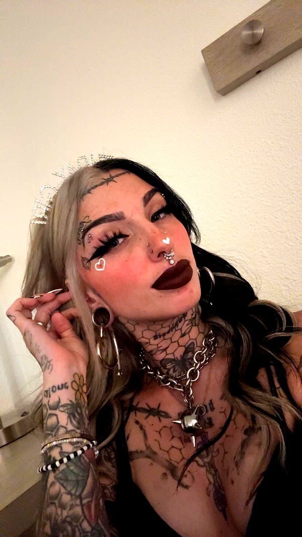 cruellamorganxo image ~ Altpins