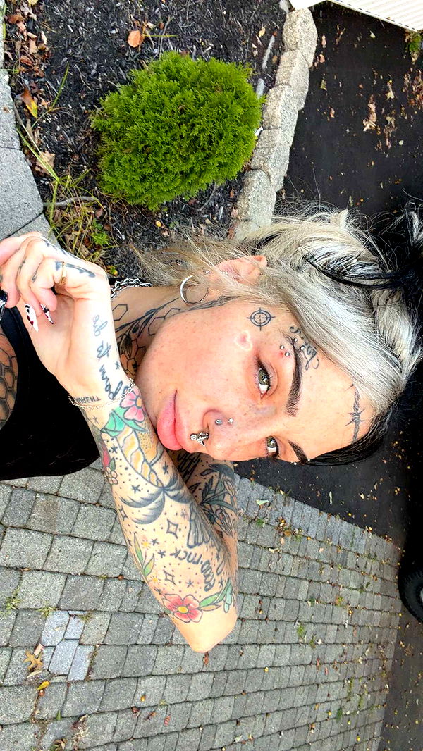 cruellamorganxo image ~ Altpins