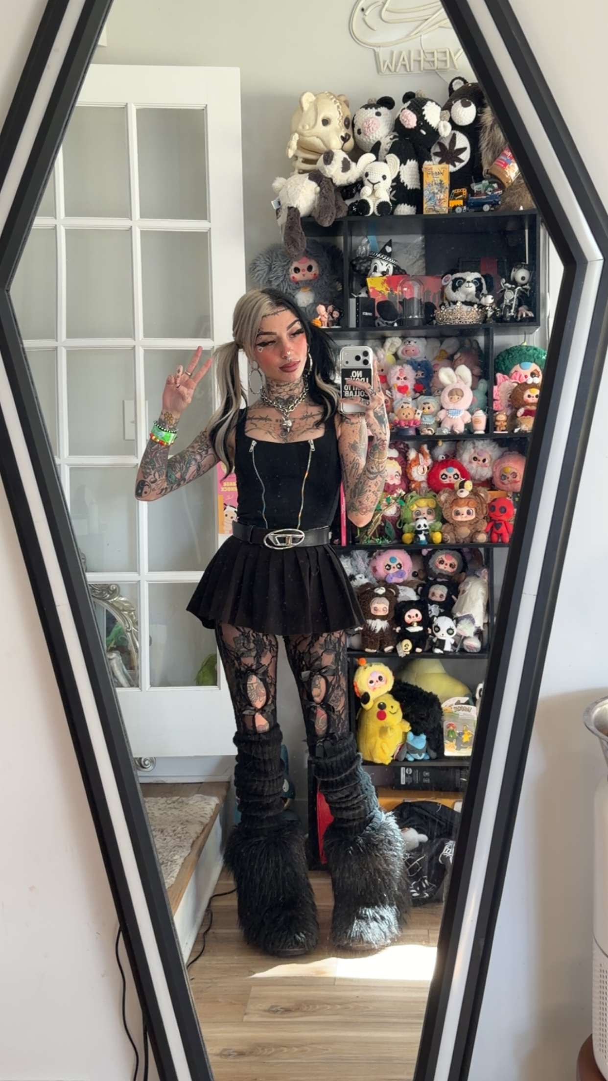 cruellamorganxo snapchat image archive image