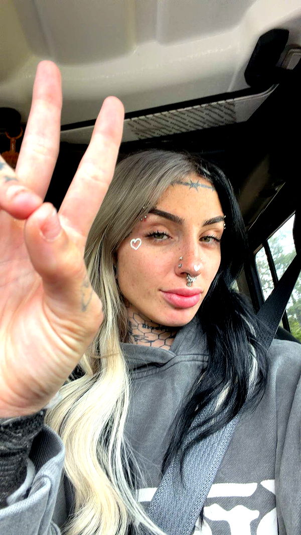 cruellamorganxo image ~ Altpins