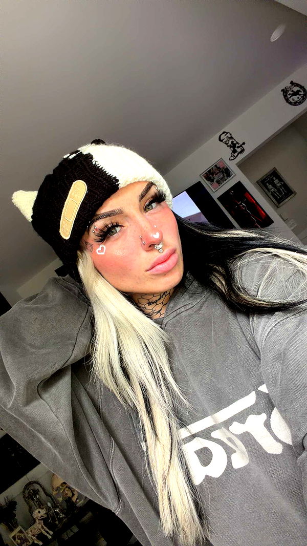 cruellamorganxo image ~ Altpins