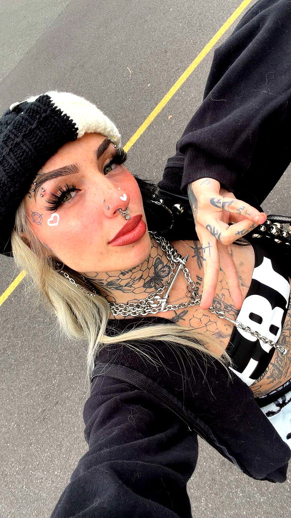 cruellamorganxo image ~ Altpins