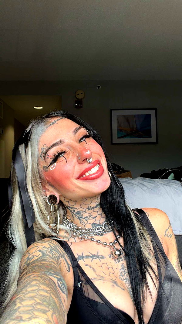 cruellamorganxo image ~ Altpins