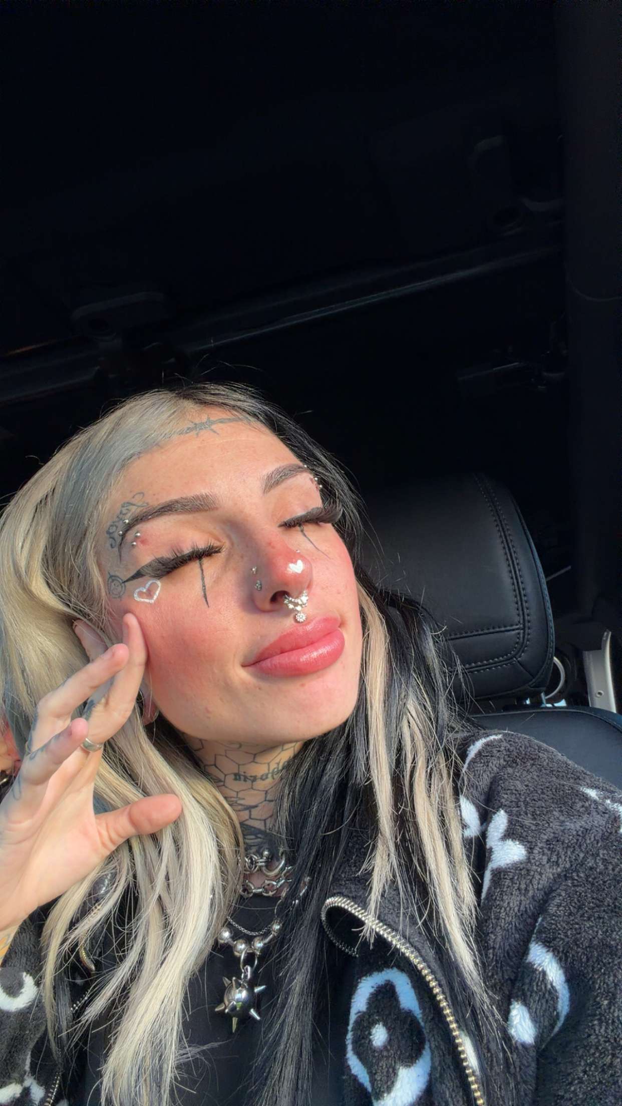 cruellamorganxo snapchat image archive image