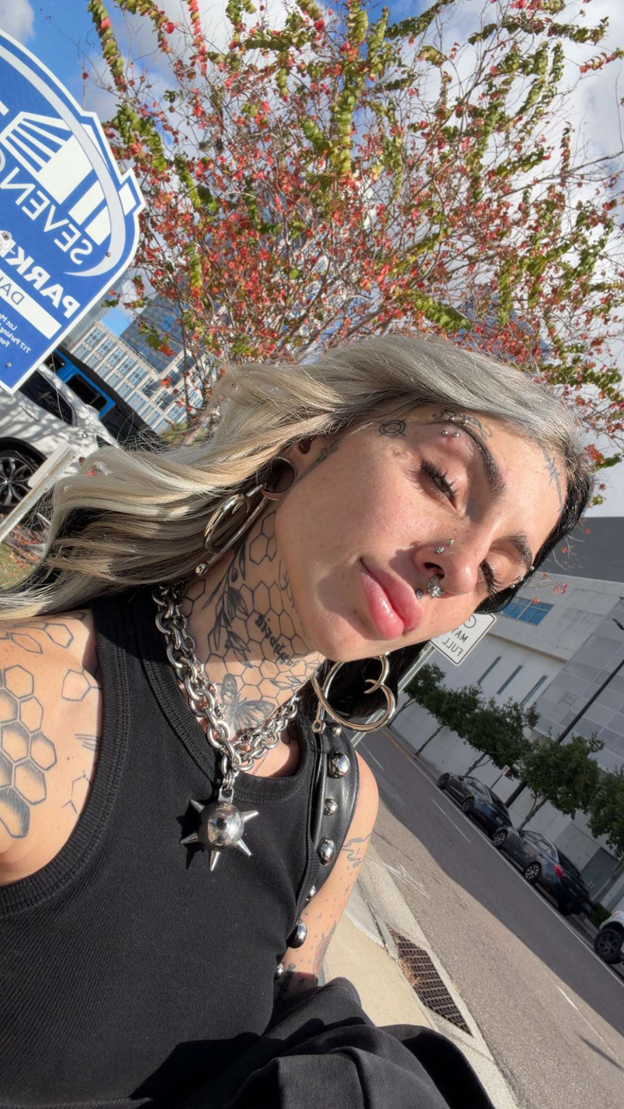 cruellamorganxo snapchat image archive image