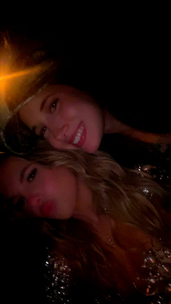 ellieblue2842 image ~ Altpins