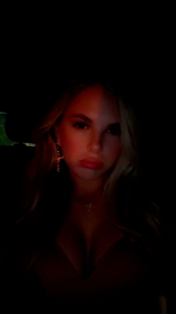 ellieblue2842 image ~ Altpins