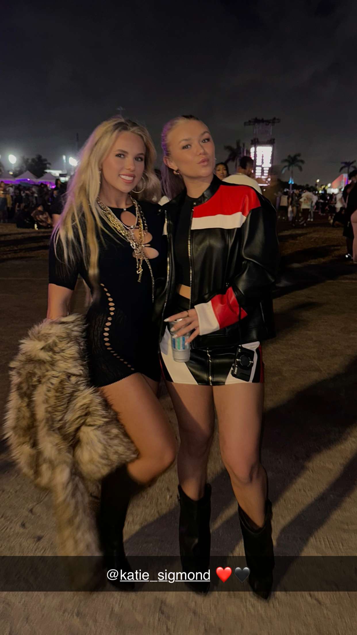 ellieblue2842 snapchat image archive image