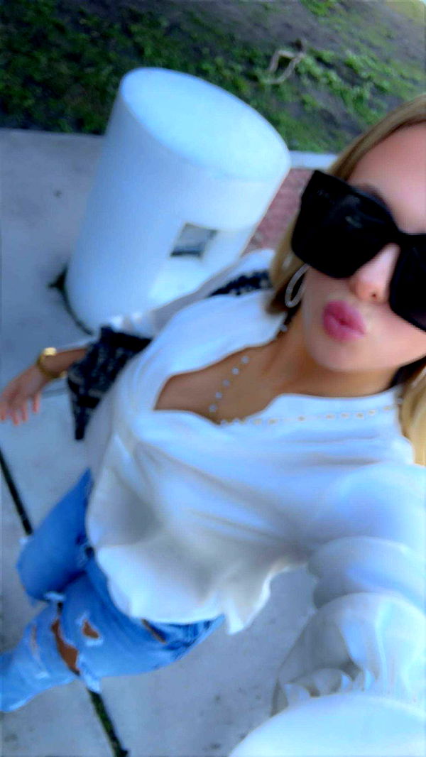 ellieblue2842 image ~ Altpins