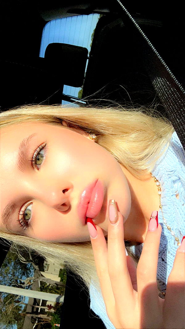 ellieblue2842 image ~ Altpins