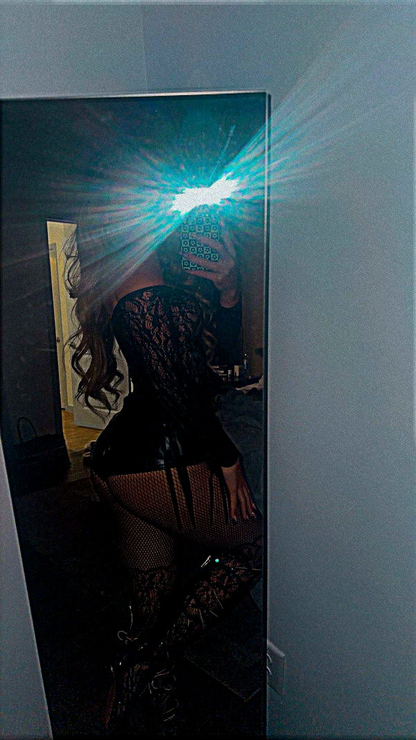 ellieblue2842 image ~ Altpins