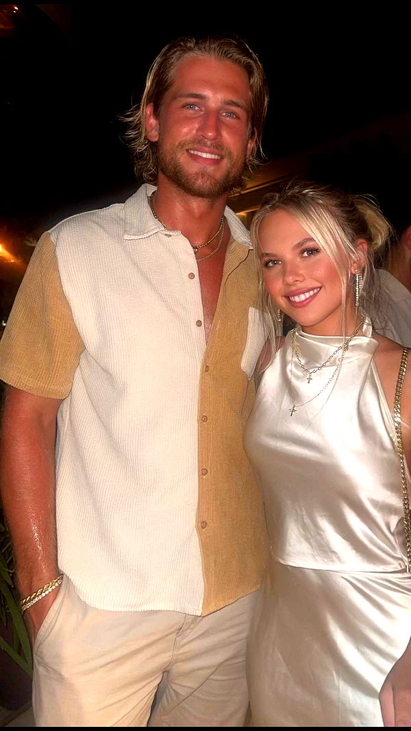 ellieblue2842 image ~ Altpins