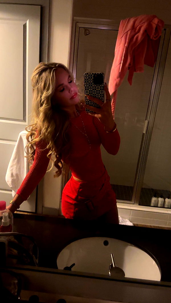 ellieblue2842 image ~ Altpins