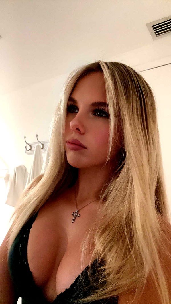 ellieblue2842 image ~ Altpins