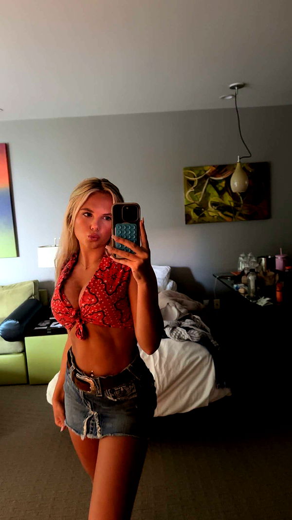 ellieblue2842 image ~ Altpins