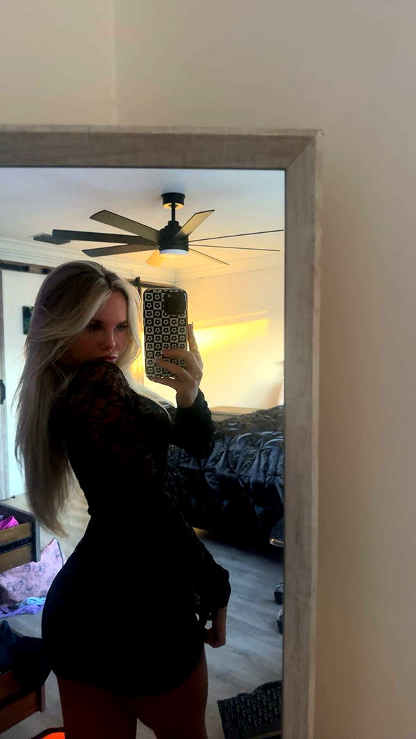 ellieblue2842 image ~ Altpins