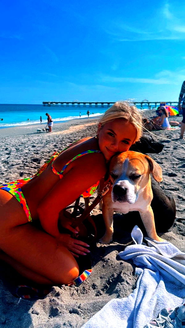 ellieblue2842 image ~ Altpins