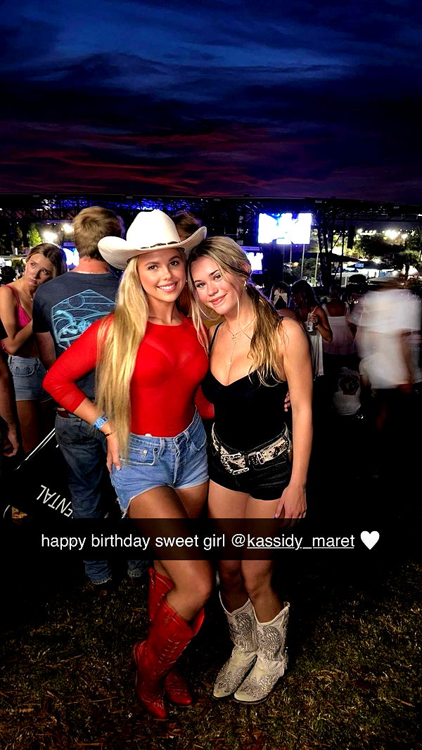 ellieblue2842 image ~ Altpins