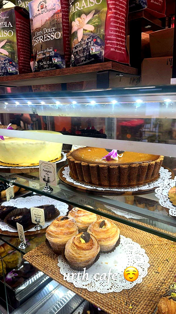 ellieblue2842 image ~ Altpins