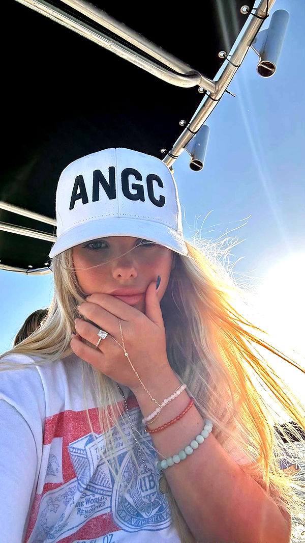 ellieblue2842 image ~ Altpins