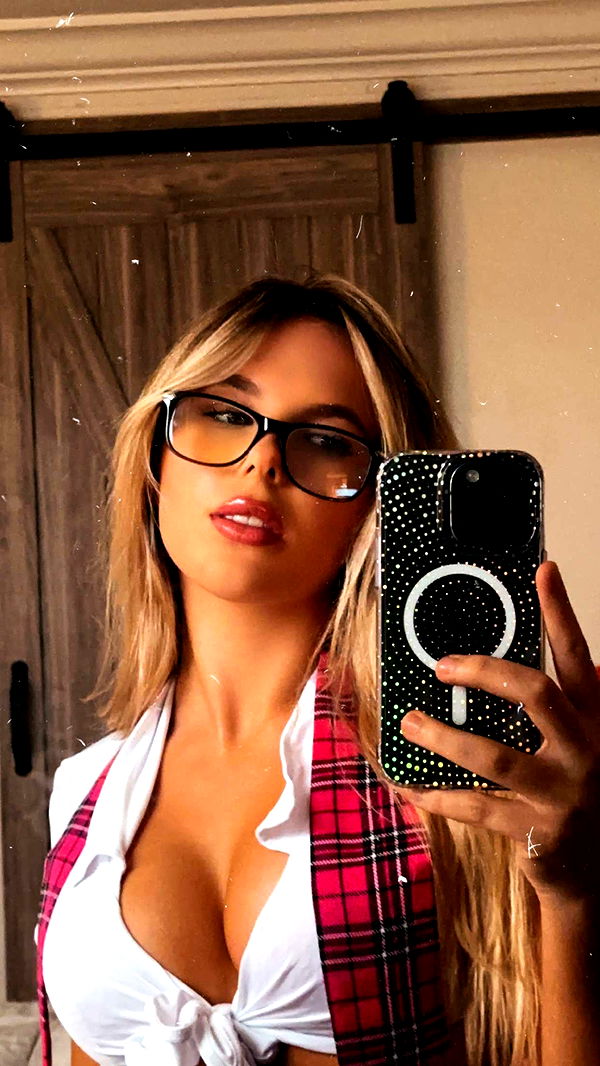 ellieblue2842 image ~ Altpins