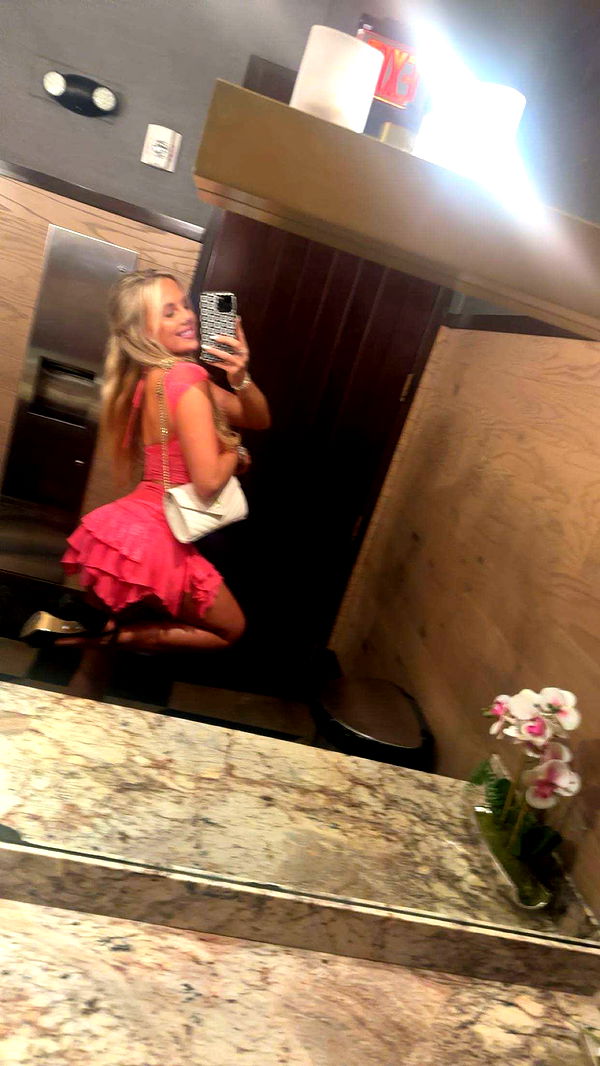 ellieblue2842 image ~ Altpins