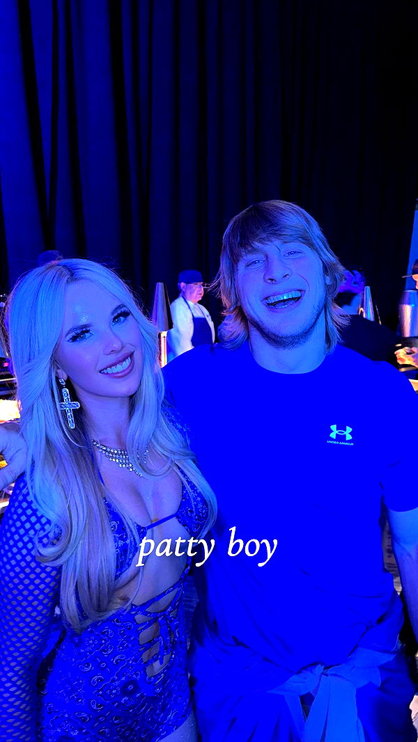 ellieblue2842 image ~ Altpins