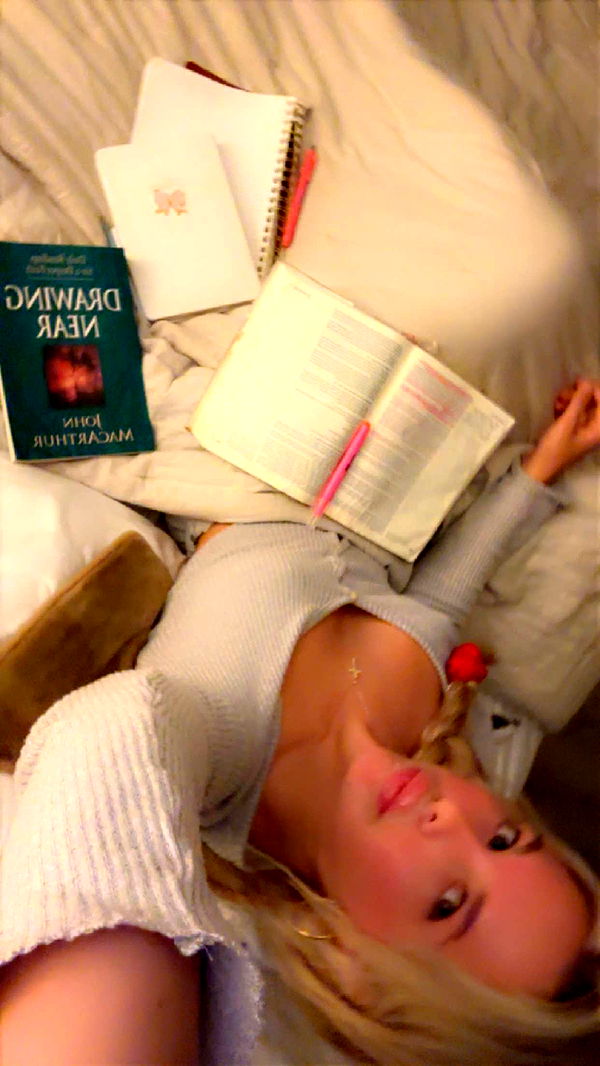 ellieblue2842 image ~ Altpins