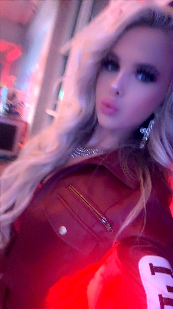 ellieblue2842 image ~ Altpins