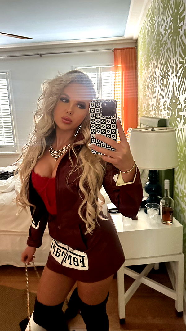 ellieblue2842 image ~ Altpins