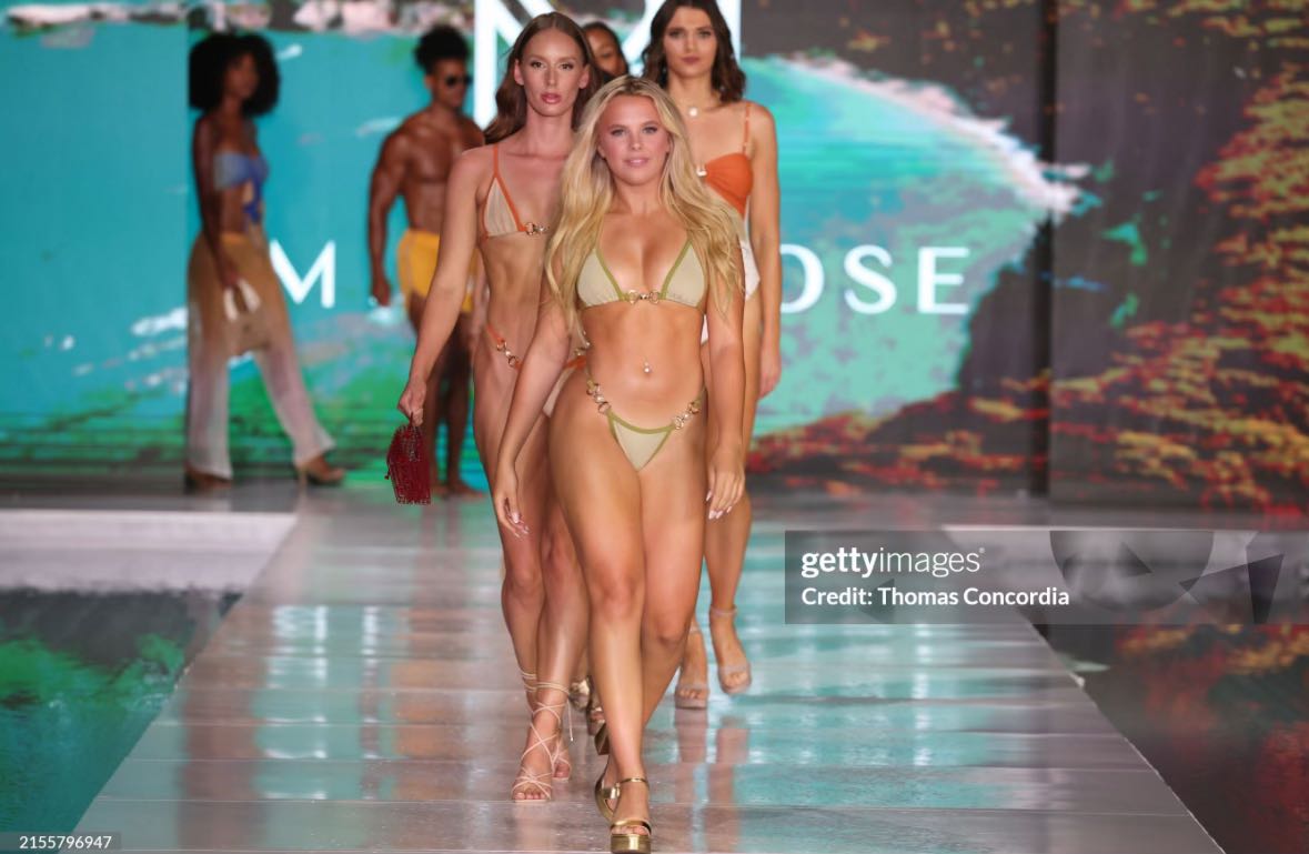 ellieblue2842 snapchat image archive image