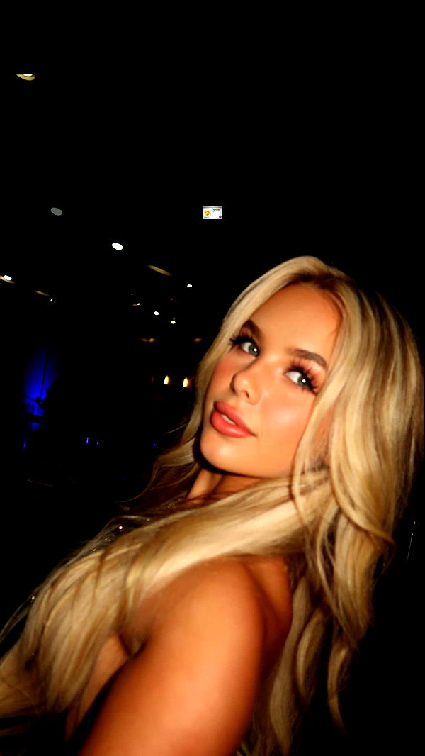 ellieblue2842 image ~ Altpins