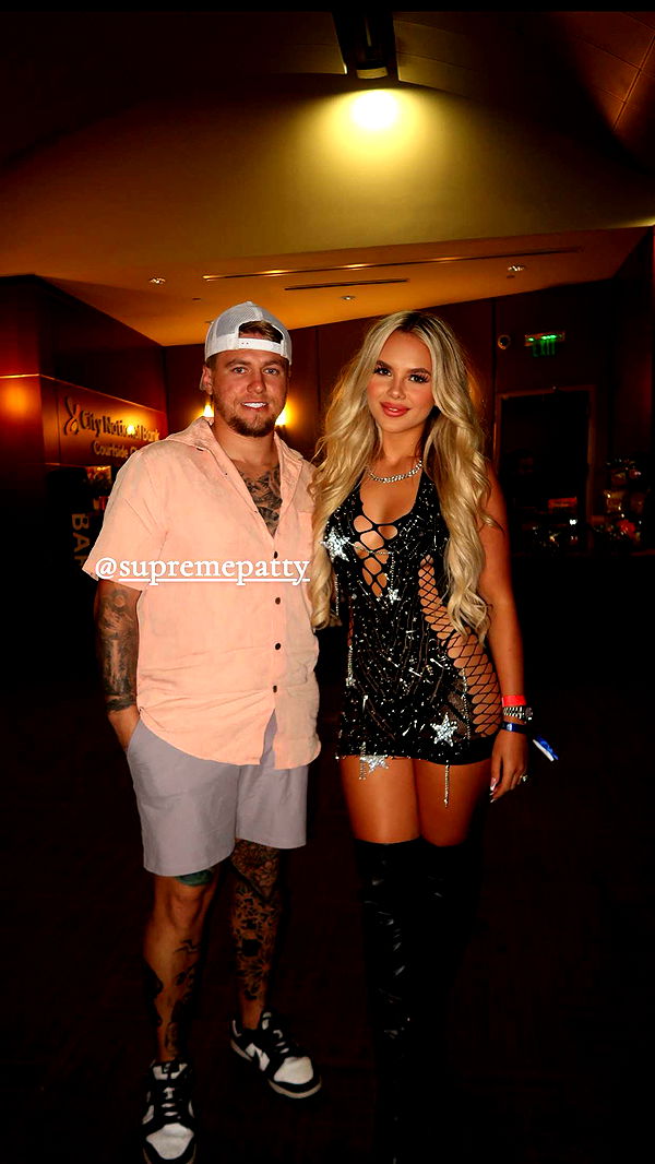 ellieblue2842 image ~ Altpins