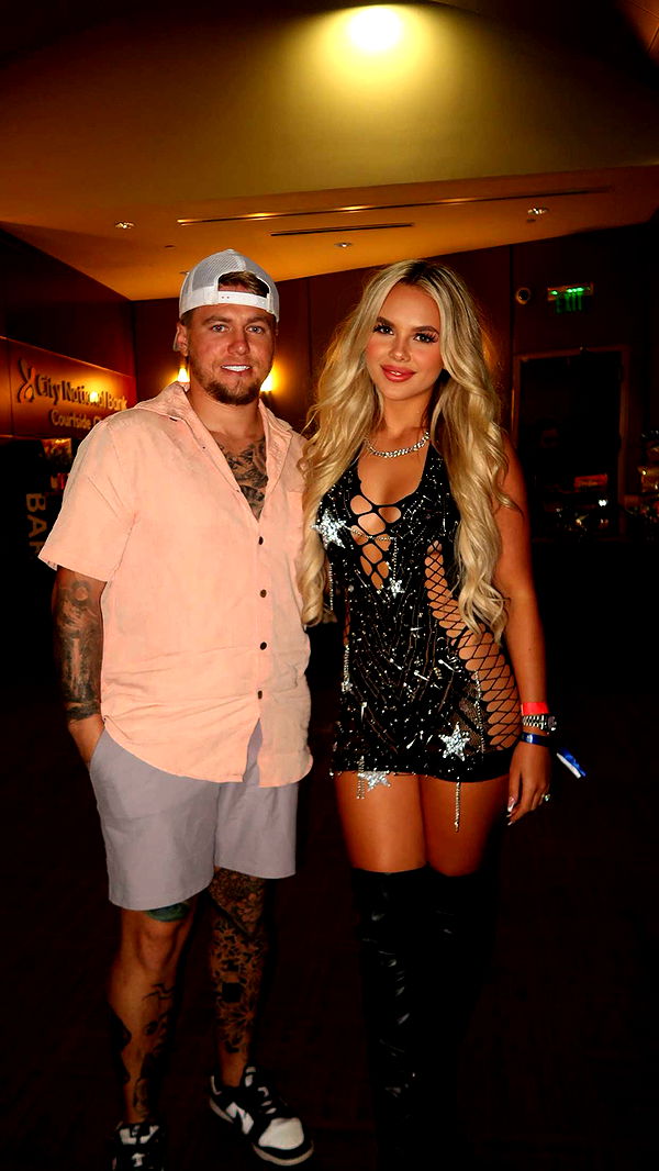 ellieblue2842 image ~ Altpins