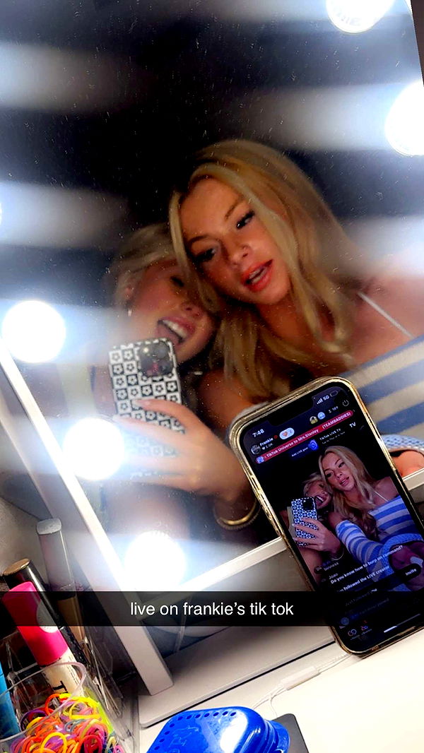 ellieblue2842 image ~ Altpins