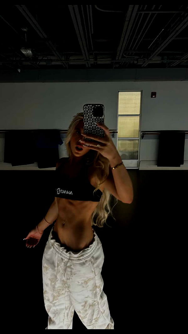 ellieblue2842 image ~ Altpins