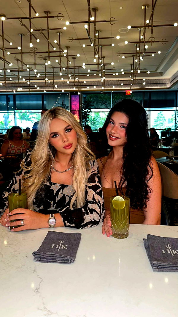 ellieblue2842 image ~ Altpins