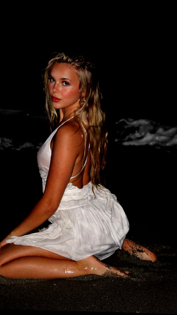 ellieblue2842 image ~ Altpins