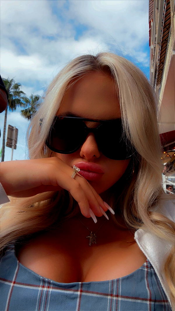 ellieblue2842 image ~ Altpins